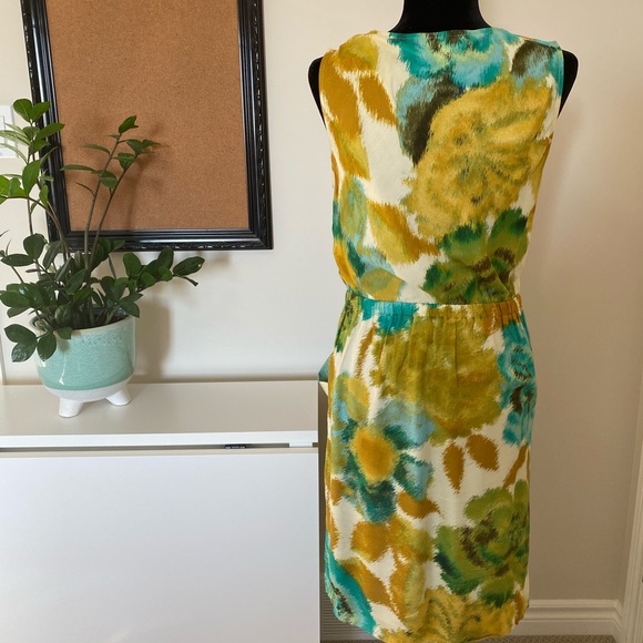 Green and gold floral print sleeveless dress - Picture 2 of 6